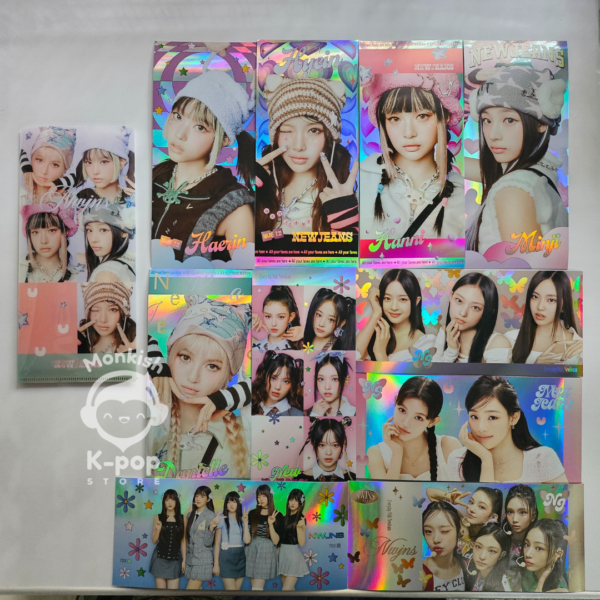 NEW JEANS - TICKET HOLDER & HOLOGRAM POSTER - Image 3