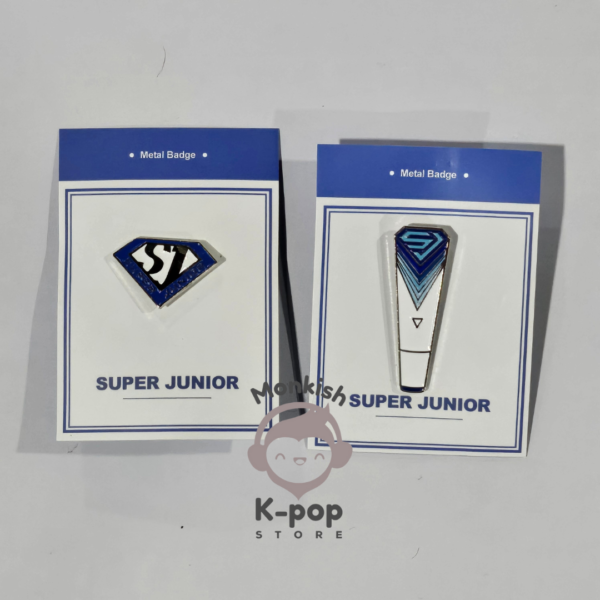 SUPER JUNIOR - METAL BADGE
