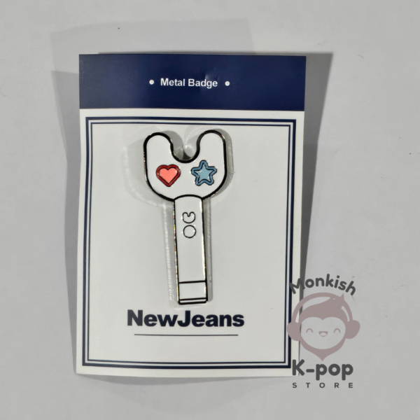 NEW JEANS - METAL BADGE