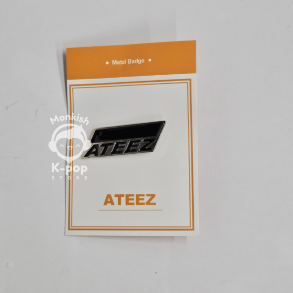ATEEZ - METAL BADGE - Image 3