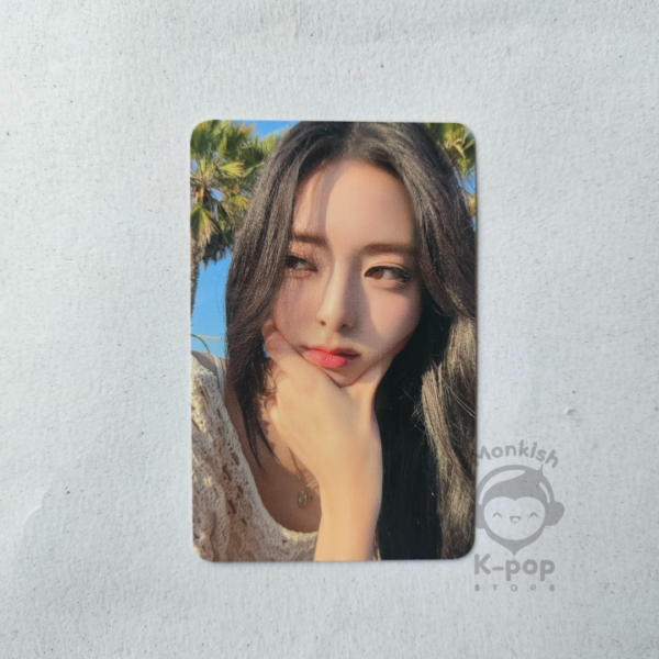 ITZY YUNA – PHOTOCARDS OFICIALES - Image 8