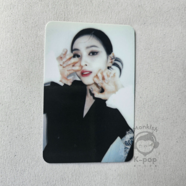ITZY YUNA – PHOTOCARDS OFICIALES - Image 5