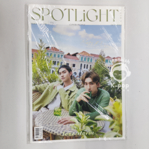 BOSS & NOEUL - SPOTLIGHT MAGAZINE OCTOBER 2022 - SIN PHOTOCARD
