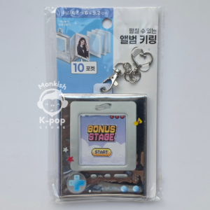 RETRO GAME CONSOLE - MINI BINDER KEYRING